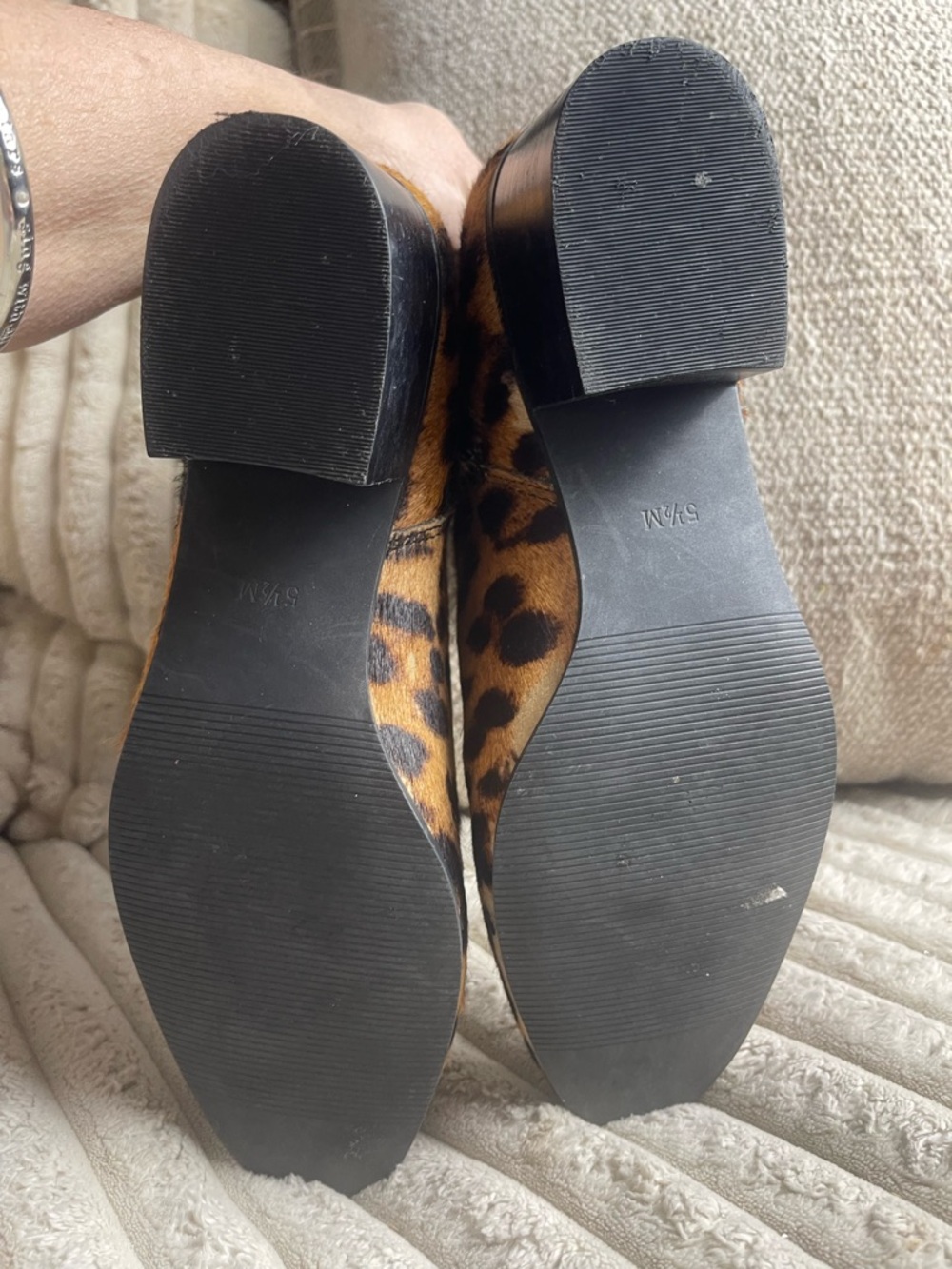 Talbots Leopard-Print Haircalf Ankle Booties in Brown & Black Size 5.5 - Picture 4 of 8